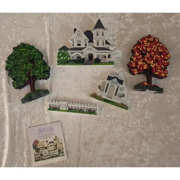 SHELIA'S COLLECTIBLE WOOD collection
Like new! - Picture 1 of 3